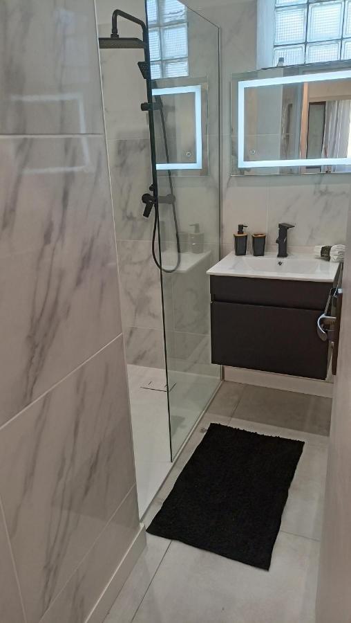 Holiday home Charmante Maison De Avec Parking Prive Nimes