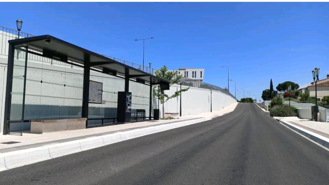 Charmante Maison De Avec Parking Prive Nimes